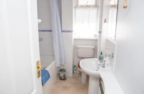 Bantham Apartamento | Sherriffs, Bantham overlooking the estuary and Burgh Island