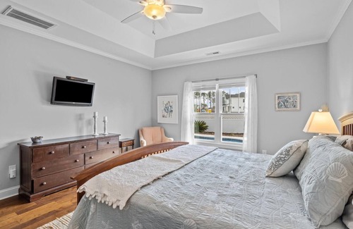 Morehead City Casa | Sherwood Sanctuary- Home with Private Pool in Beaufort, NC