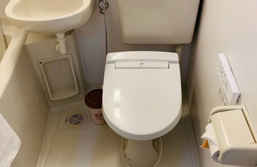 San Chaung Hotel | Shin Ye Htut Hotel