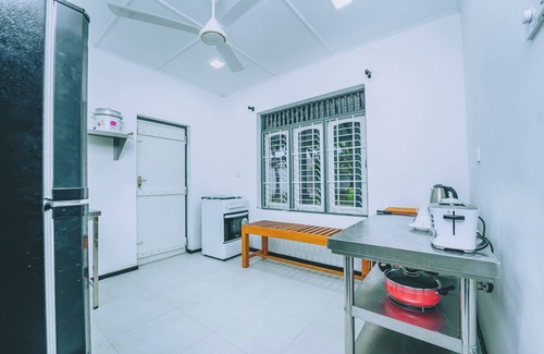 Kathaluwa Casa | Shinestar Villa Mirissa Sri Lanka – 3 Bedroom Retreat -Walk to Beach