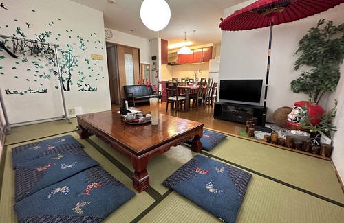 Hyakunincho Casa | Shinjuku 120 sq.m. house/3 min walk from JR Shin-Okubo station/2 bathrooms, 2 toilets, parking/10 min walk from Kabukicho