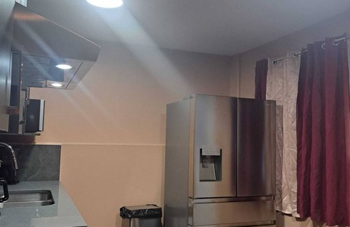 Northeast Edmonton Casa | 𝐬𝐡𝐢𝐧𝐲 𝐰𝐚𝐥𝐤𝐨𝐮𝐭 2 bed room 𝐬𝐮𝐢𝐭e (pet friendly)