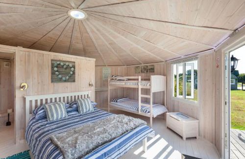 Hartland Casa | Shipload Bay