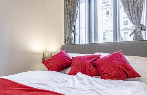 Mariahilf Hotel | Shopping Paradise w/ City View Mariahilfer Str. G