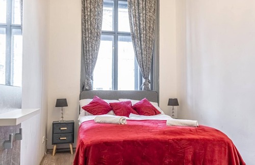 Mariahilf Hotel | Shopping Paradise w/ City View Mariahilfer Str. G