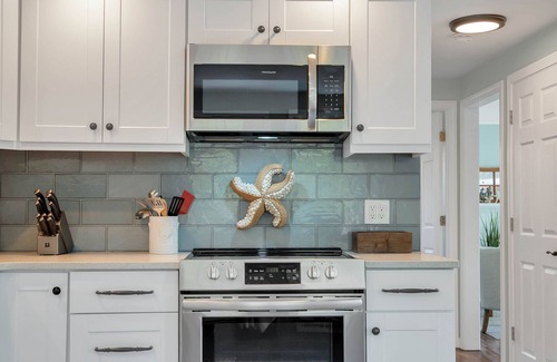 Old Saybrook Casa | SHORE BEATS WORK! Weekend Warriors.Family Friendly. Cornfield Beach Sunsets.