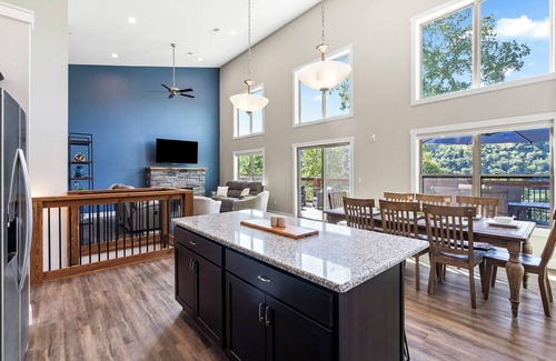 Branson Casa | Shore Beats Workin'