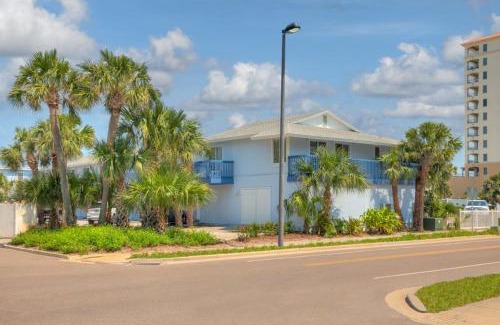 Jacksonville Beach Apartamento | Shore To Please Beach Oceanfront Patio Pet Friendly