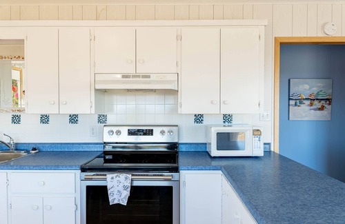 Saint Peters Bay Casa | Shore to Sky Cottage