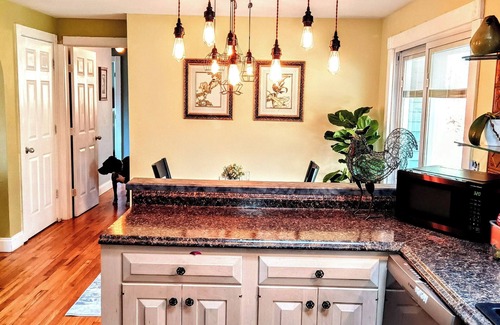 Niantic Casa | Shoreline home a mile from the beach fun for all seasons.