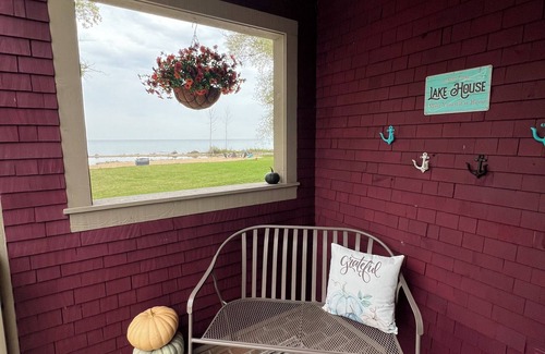 Harbor Beach Casa | Shorewood Retreat Fall & Winter - Lakefront Home Harbor Beach, MI