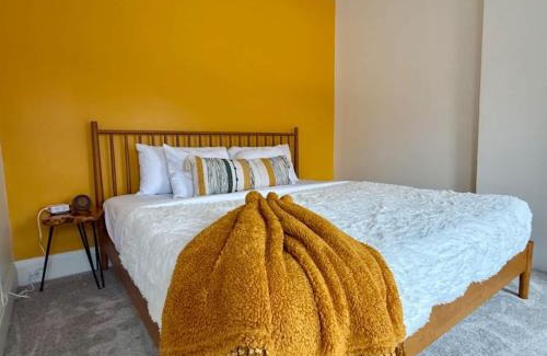 Italian Village Casa | Short North Convention King Bed Free Parking!