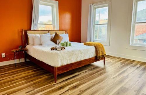 Italian Village Casa | Short North Convention King Bed Free Parking!