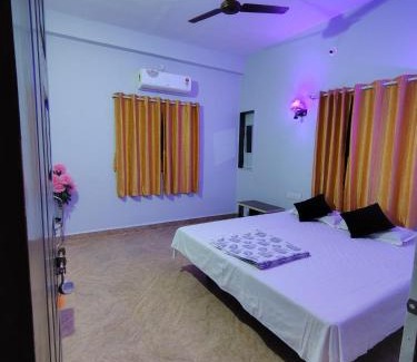 Akalkot Cabina | Shree Datt Yatri Niwas Akkalkot