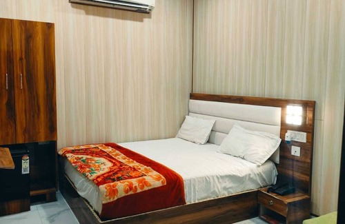 Vrindavan Hotel | Shree krishnam Residency prem mandir