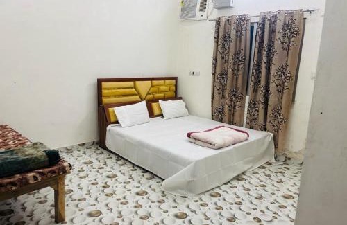 Misrikh Casa | Shri Yamuna Bhawan