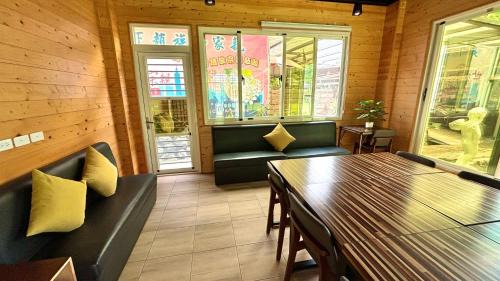 Guoxing Otro | Shuizhong Yue Homestay