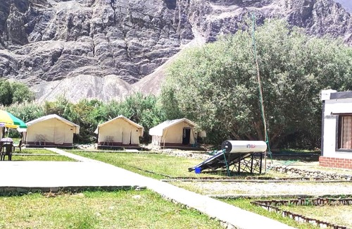 Hundar Alquiler De RV | Shyok camp