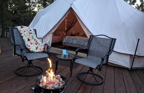 Hot Springs Alquiler De RV | Sibley Bell Tent 2 @EvansCliff, Beautiful Canyon High-rise deck w / Hot Tub !!