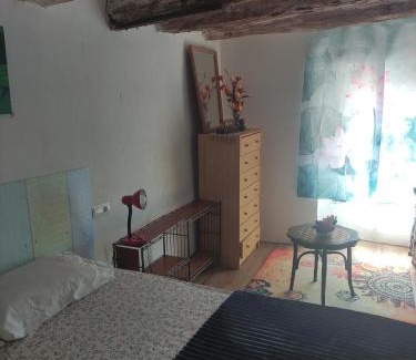 Villalba dels Arcs Casa | Sidharta Room