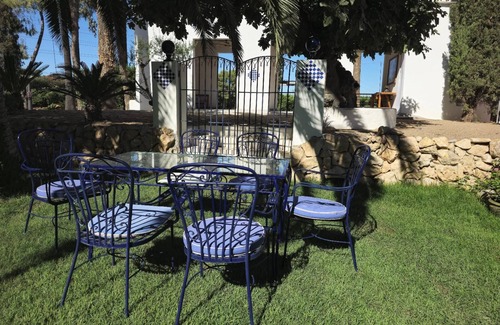 Manises Otro | Feel Spain's soul at Villa Paula