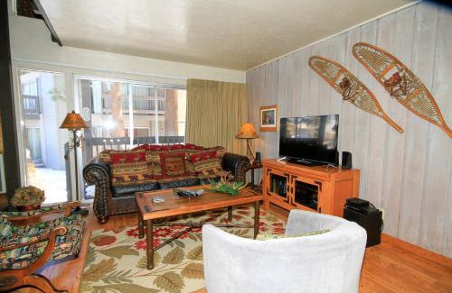 Mammoth Lakes Casa | Sierra Park Villas #16