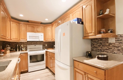 Alta Vista Casa | Siesta Beach/DT-Private Family Paradise-3BR/2Ba