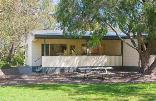 Siesta Park Complejo | Siesta Park Holiday Resort ABSOLUTE BEACHFRONT RESORT