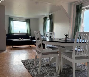 Tromso Casa | Sigridtunet - cozy nordic stay 4 bedroom