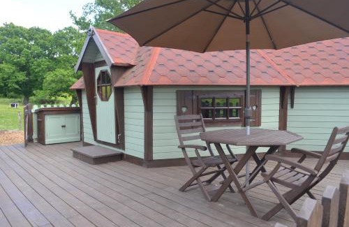 Lytchett Matravers Otro | Silver Birch Cabin, Bulbury Farm