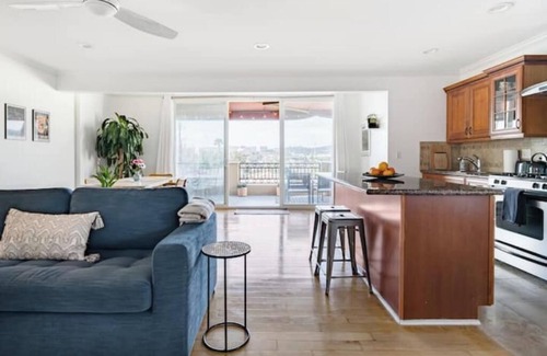 Sunset Junction Apartamento | Silver Lake Sanctuary with Sprawling Terrace View