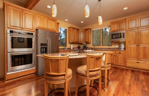 The Reserve Casa | Silverbell Chalet: Private Hot Tub, Mountain Views