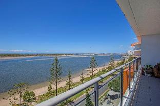 Biggera Waters Apartamento | Silvershore Apartments on the Broadwater