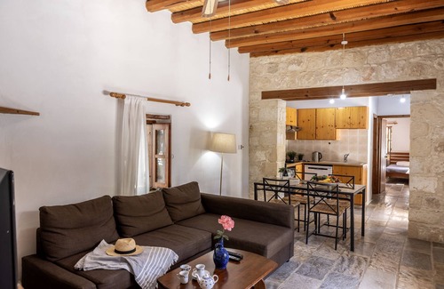 Droushia Villa | Simeon Estate in Drouseia