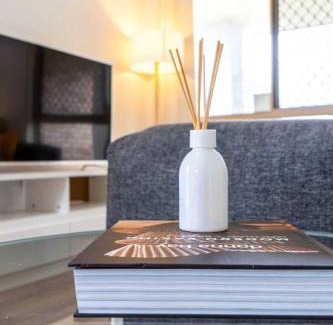 Redbank Plains Casa | Simple and Comfy Family Home between BNE and Ipswich
