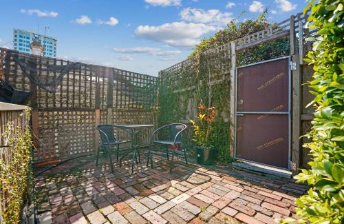 South Yarra Hotel | Simple Comfort - One bedder in South Yarra