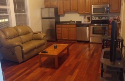 Niskayuna Apartamento | simple one bedroom free parking