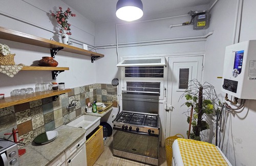 Bab Sharqi Apartamento | Simple sea view (families only)