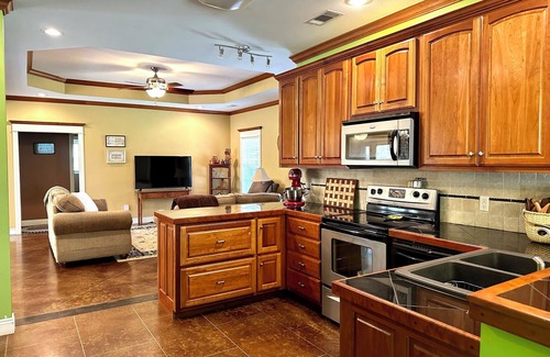 Russellville Casa | Simple Shaker Home - Only 1.5 miles from I-40 and Scenic Hwy 7
