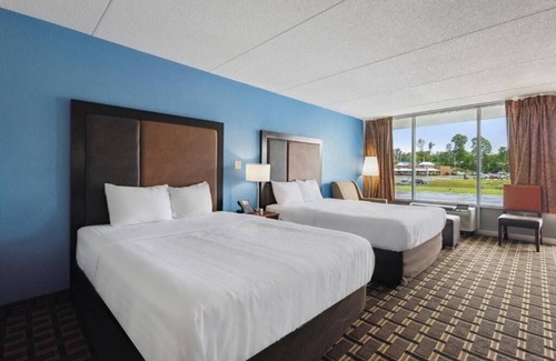 Greeneville Hotel | Simple Stay Near Greeneville Attractions With Free Parking