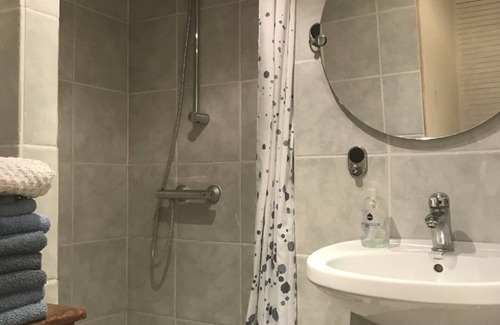 Ellewoutsdijk Apartamento | Casa de vacaciones sencilla en un lugar pequeño junto al mar.