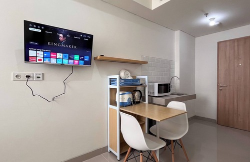 Makassar Apartamento | Simply Designed Studio (No Kitchen) At Bandaraya - Tallasa City Makassar Apartment