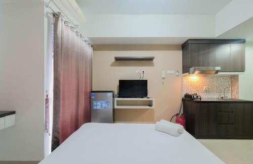 Bekasi Timur Apartamento | Simply Furnished Studio Grand Dhika City Apartment By Travelio