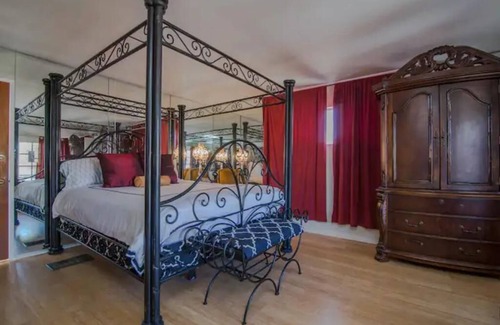 Inglewood Casa | simply luxe home with fire pit 8 minutes from sofi
