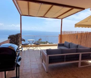 Mavrovouni Apartamento | Simply Meraki Gytheian apt with Panoramic Sea View