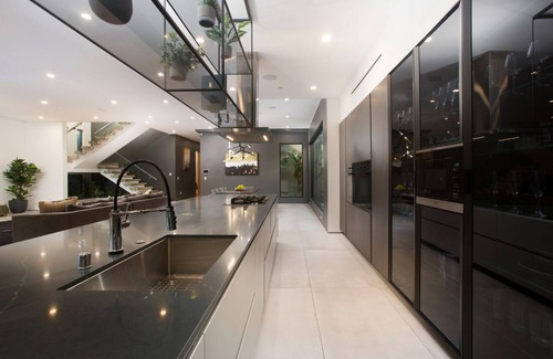 North Hollywood Villa | Simpson - Luxurious Living in an Impeccably Designed Valley Village Home