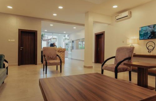 Maitama Casa | Sinclair Lake Chad