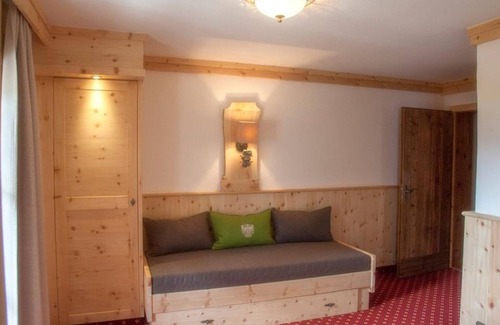 Mittenwald Apartamento | Single room north with shower /toilet - Gröbl-Alm, Alpine inn /hotel