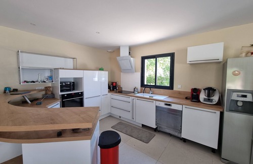 Saint-Ambroix Casa | SINGLE STOREY VILLA WITH HEATED POOL AND JACCUZI