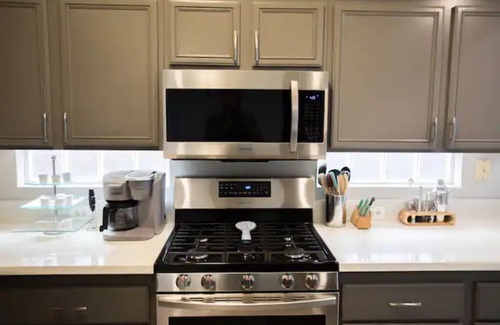 Spring Valley Casa | Single Story LuXury Home